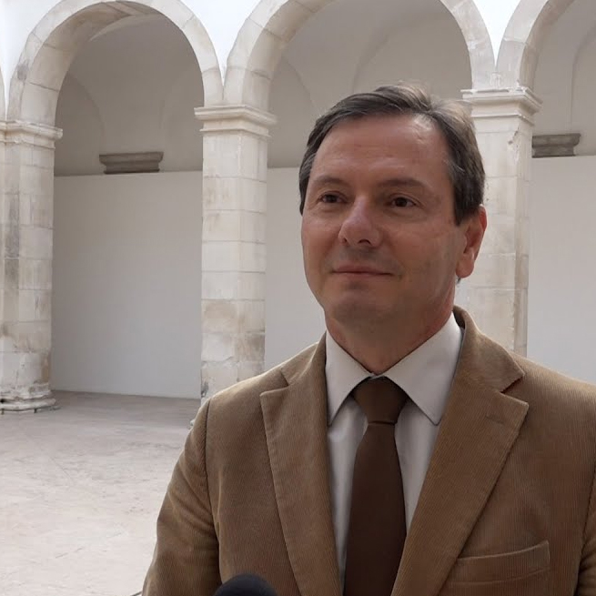 Prof. Doutor Delfim Leão