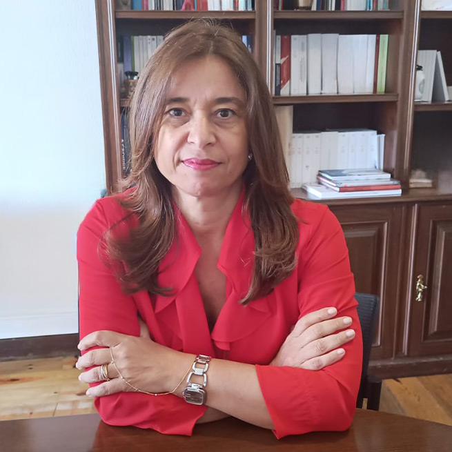 Prof. Doutora Paula Veiga